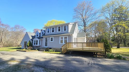 35 Meadow Rd, Clinton, CT, 06413-2211 | Card Image