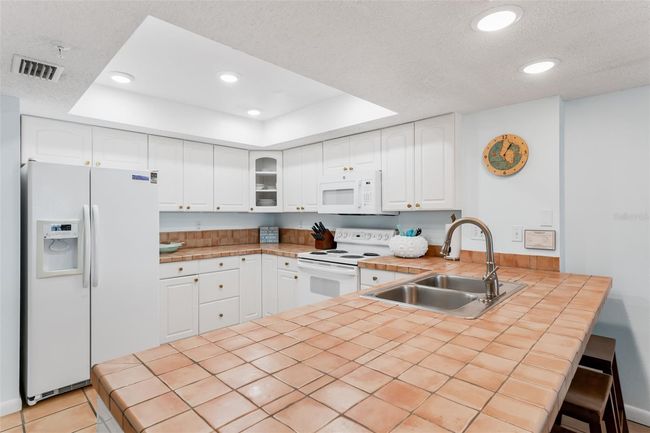 APT-407 - 17500 Gulf Blvd, Condo with 3 bedrooms, 2 bathrooms and null parking in REDINGTON SHORES FL | Image 21