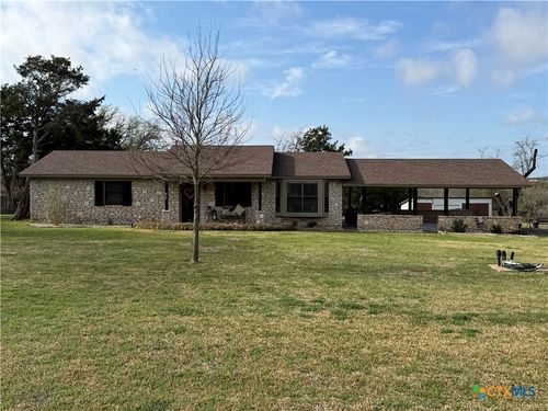 615 River Oaks Dr, Gatesville, TX, 76528-3137 | Card Image