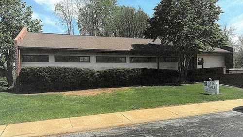 9-1515 W Walnut St, Jacksonville, IL, 62650-1158 | Card Image