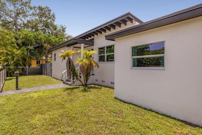 1200 Sw 58th Ave, House other with 3 bedrooms, 2 bathrooms and null parking in West Miami FL | Image 1