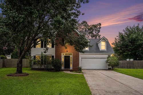 110 Marsh Hall Dr, North Charleston, SC, 29418-2727 | Card Image