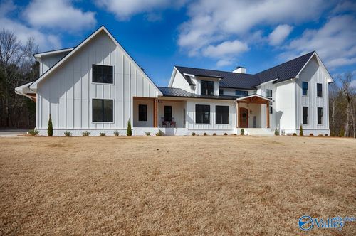 124 Cedar Trace Drive, Hartselle, AL, 35640 | Card Image