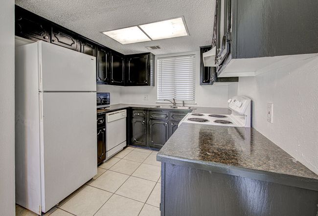 A - 1200 Westcott Dr, Home with 2 bedrooms, 2 bathrooms and 2 parking in Round Rock TX | Image 7