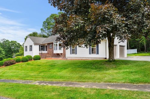 10 Sumac Cir, Holden, MA, 01520-1130 | Card Image