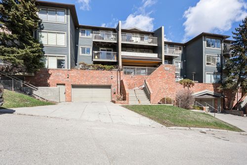 110 - 420 3 Avenue Ne, Home with 2 bedrooms, 1 bathrooms and 1 parking in Calgary AB | Card Image