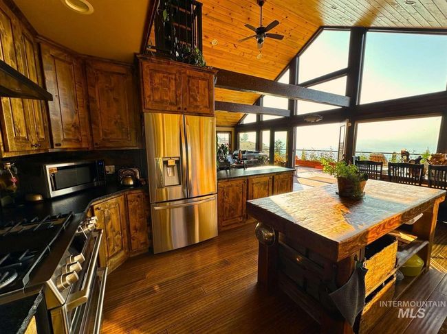 101 Meadow View Ln, House other with 4 bedrooms, 3 bathrooms and 6 parking in White Bird ID | Image 10