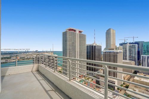 3502-133 Ne 2nd Ave, Miami, FL, 33132-2904 | Card Image