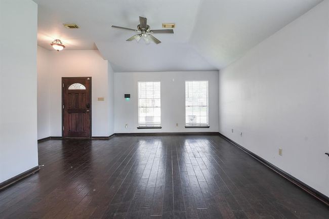 4525 Allegro Dr, House other with 3 bedrooms, 2 bathrooms and 2 parking in Seabrook TX | Image 4