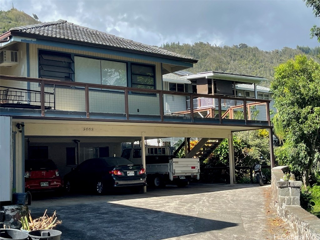 Namauu Dr, Honolulu, HI 96817