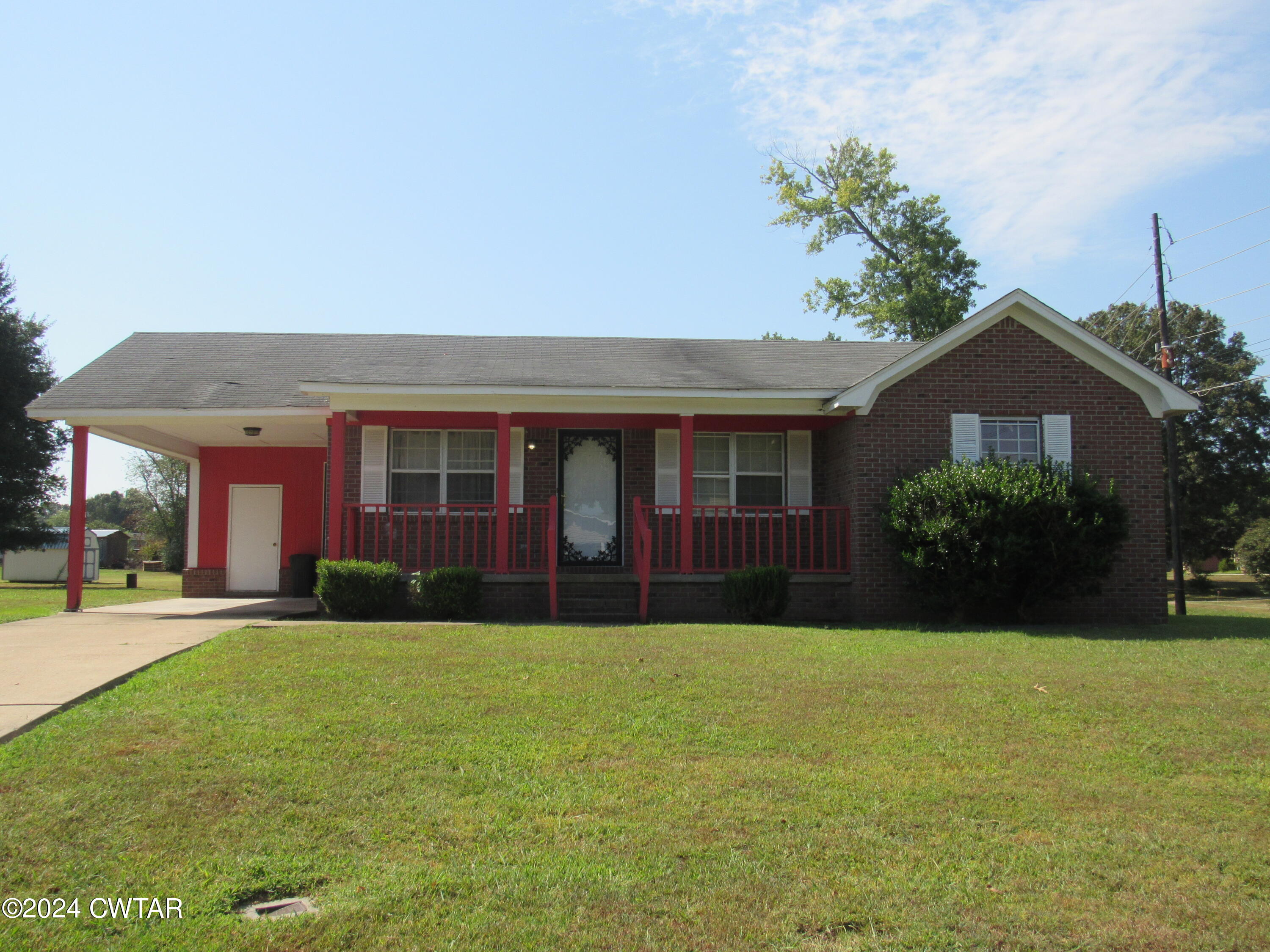 Christmasville Rd, Jackson, TN 38305