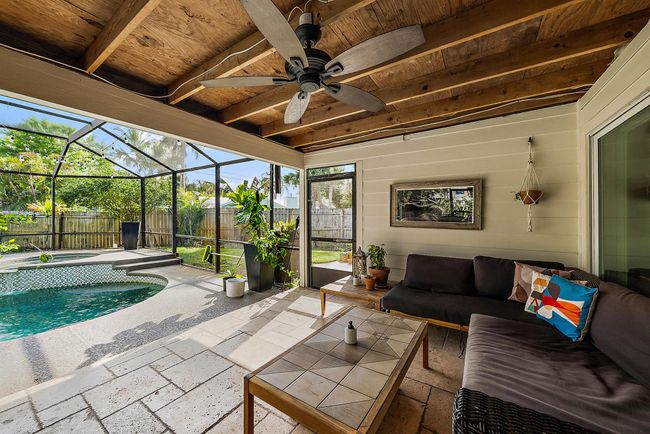 556 Sw Rustic Cir, House other with 3 bedrooms, 2 bathrooms and null parking in Stuart FL | Image 45