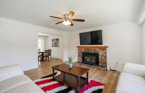 15084 86a Ave, Surrey, BC, V3S4V1 | Card Image