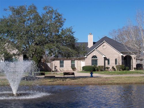 5909 Sawyer Dr, Pearland, TX, 77581-8919 | Card Image
