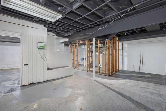 9231 Burt Rd, House other with 3 bedrooms, 1 bathrooms and null parking in Detroit MI | Image 13