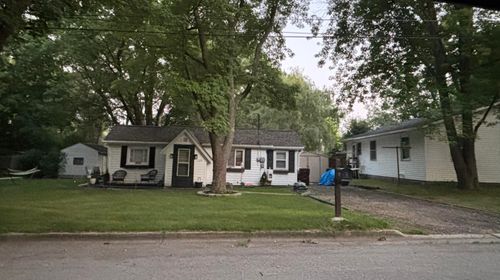 1109 Robert St, Mount Pleasant, MI, 48858-1469 | Card Image