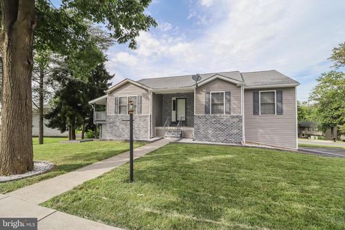 75 Poplar St, MANCHESTER, PA, 17345-9667 | Card Image