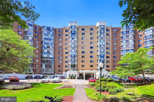 1-126-15101 Interlachen Dr, SILVER SPRING, MD, 20906-5601 | Card Image