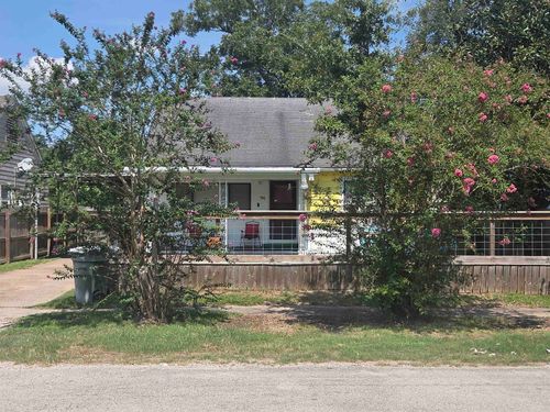 585 Iowa, Beaumont, TX, 77705 | Card Image