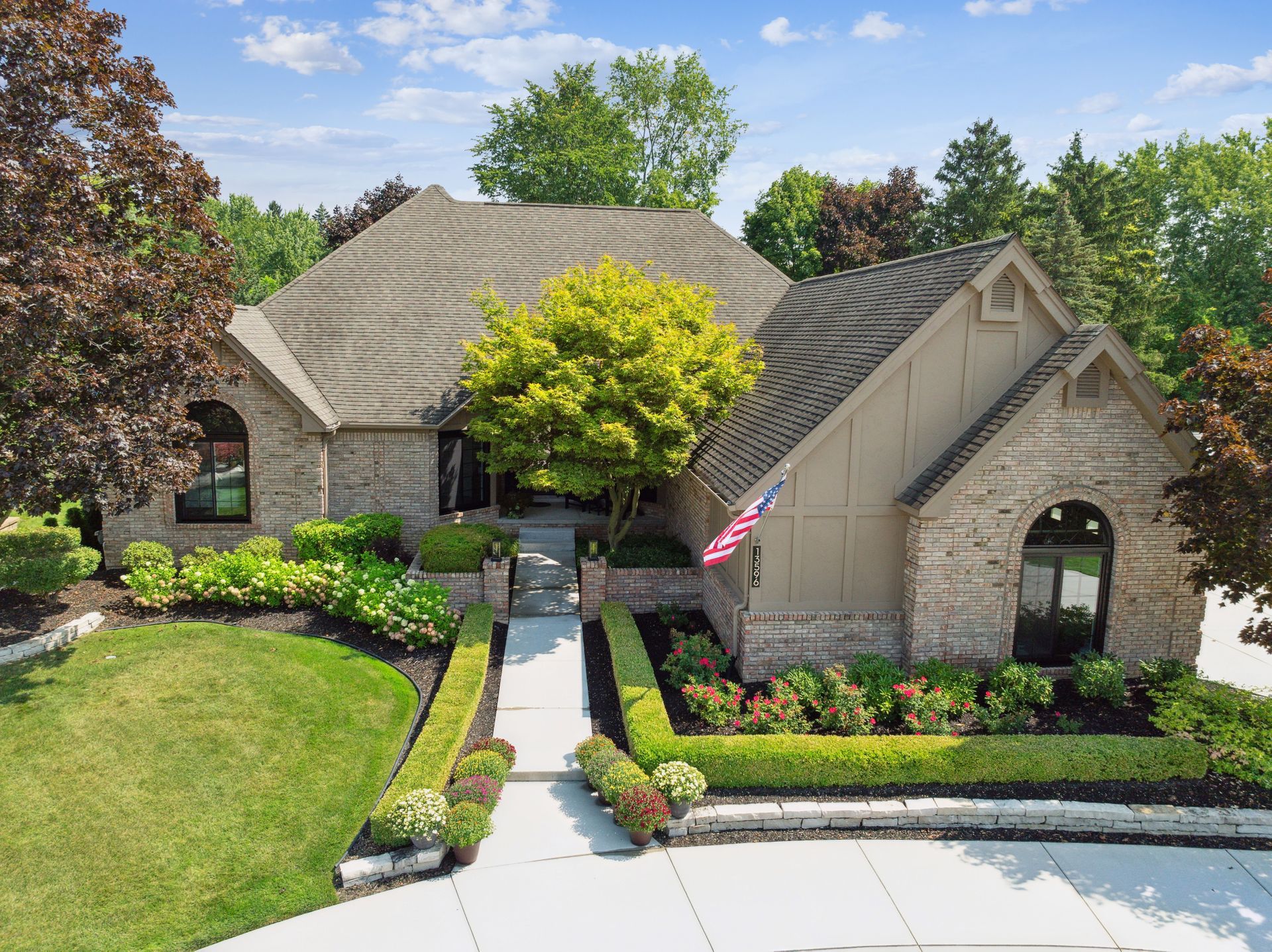 Westbrook Rd, Plymouth, MI 48170