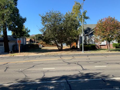 424 Davis St, Vacaville, CA, 95688-4604 | Card Image