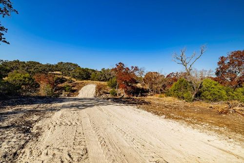 9-1632 Link Rd, Doss, TX, 78618 | Card Image