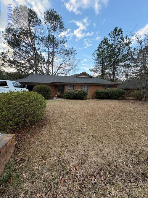 312 York Ln, Hinesville, GA, 31313-4439 | Card Image