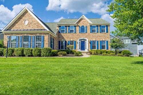 77 Falling Water Ln, Morgantown, WV, 26508-8653 | Card Image