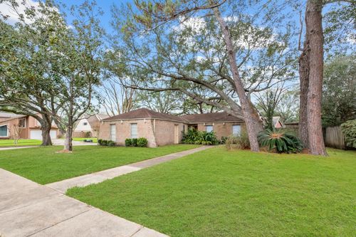2922 Hunters Glen Dr, Missouri City, TX, 77459-3346 | Card Image