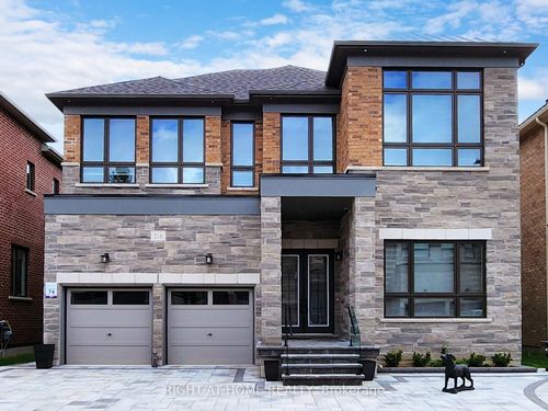 216 Sunset Vista Crt, Aurora, ON, L4G3Y1 | Card Image