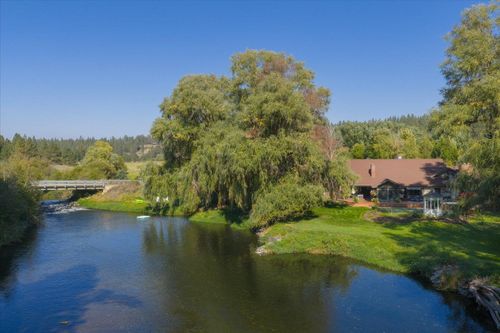 3207 E River Glen Dr, Colbert, WA, 99005-9281 | Card Image