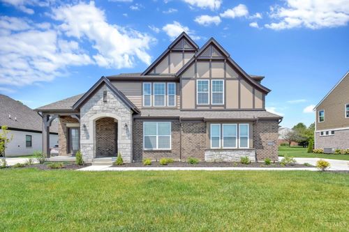 8905 Suncrest Ln, Mason, OH, 45040-3601 | Card Image