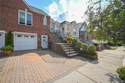 58 77th Pl, Middle Village, NY, 11379-5240 | Card Image