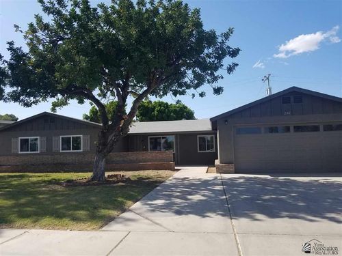 232 E 30th St, Yuma, AZ, 85364-8201 | Card Image
