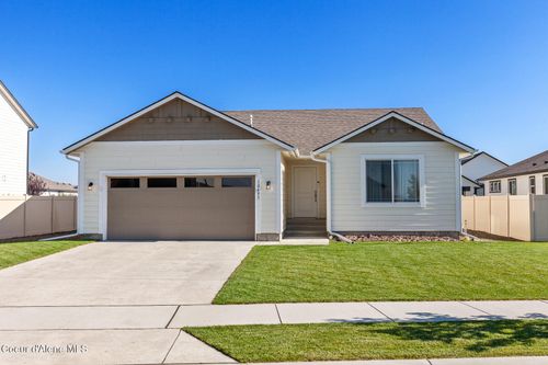 10493 N Belgrave Loop, Hayden, ID, 83835-2089 | Card Image