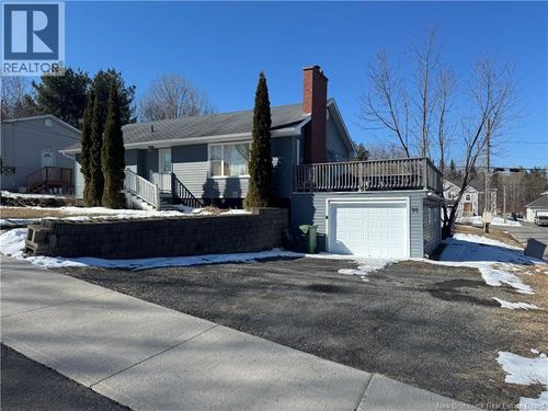 91 Fairview Dr, Fredericton, NB, E3C1K3 | Card Image