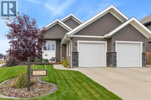 1902 61 Ave, Lloydminster, AB, T9V3P6 | Card Image