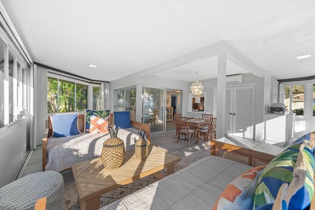102 Villa Cir, Condo with 2 bedrooms, 2 bathrooms and null parking in Atlantis FL | Image 21