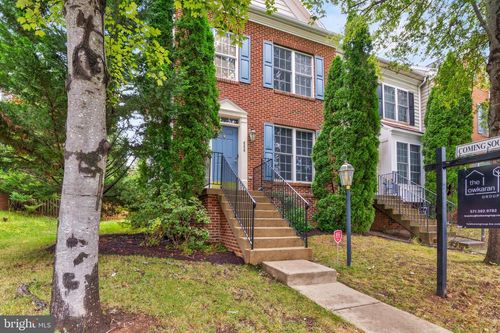 2606 Oak Valley Dr, WOODBRIDGE, VA, 22191-6355 | Card Image