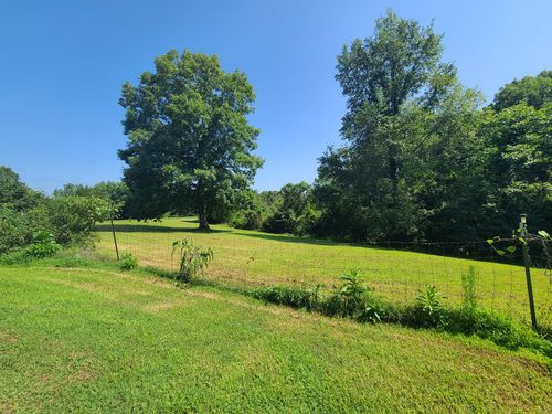 954 S Buchanan Rd, Waverly, TN, 37185-2805 | Card Image