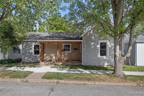 709 2nd St, De Soto, MO, 63020-2012 | Card Image