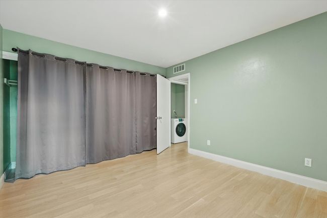 2nd bedroom | Image 28