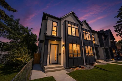 2808 40 Street Sw, Calgary, AB, T3E3J6 | Card Image
