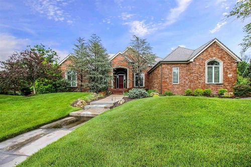8513 E Bridlewood, Wichita, KS, 67206 | Card Image