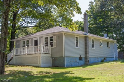 32 Mountain Rd, Hopatcong, NJ, 07843-1588 | Card Image