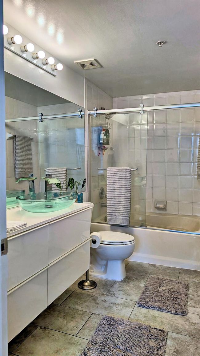 APT-203 - 720 S Sapodilla Ave, Condo with 1 bedrooms, 1 bathrooms and null parking in West Palm Beach FL | Image 13