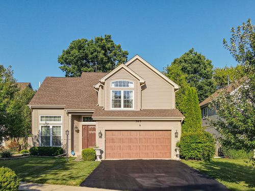 585 Marseilles Cir, Buffalo Grove, IL, 60089-7740 | Card Image