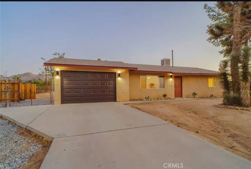 60231 Granada, Joshua Tree, CA, 92252 | Card Image