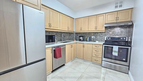 414-39 Kimbercroft Crt, Scarborough, ON, M1S5B5 | Card Image