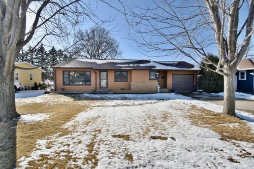 718 Stearns Ave, Paynesville, MN, 56362-1407 | Card Image